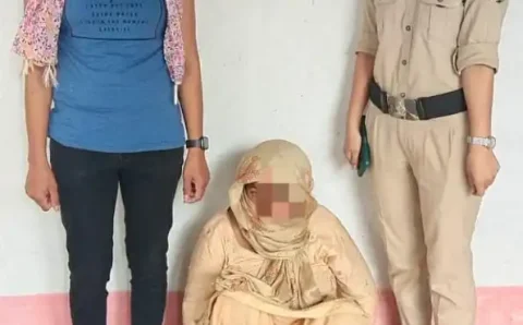 महिला स्मैक की तस्कर एव भारी मात्रा में गांजे के साथ एक पुरूष और महिला पुलिस हिरासत में
