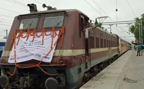 100 किलोमीटर की स्पीड से दौङी लालकुआं-काठगोदाम तक इलेक्ट्रिक ट्रेन का सफल परीक्षण