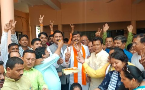 कांग्रेस हासिय पर खड़ी हो अंतिम साँसे गिन रही है – महापौर जोगेन्द्र रौतेला
