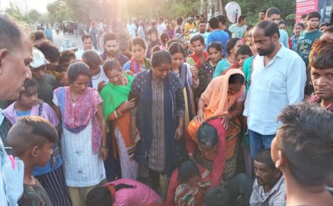 बाघ ने महिला को बनाया निवाला वन विभाग के खिलाफ ग्रामीणों ने खोला मोर्चा