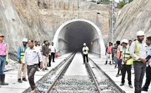 तोडा रिकॉर्ड 5 महीने में बना दी 25 किमी सुरंग उत्तराखंड इस रेल परियोजना की