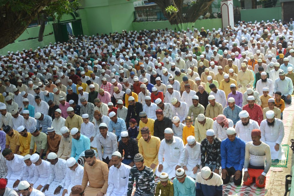 ईद-उल-अज़हा त्यौहार सम्पूर्ण देश के साथ उत्तराखंड में सौहार्द्र और शांतिपूर्ण तरीके से मनाया गया>देखे विडिओ