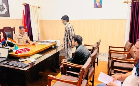 पुलिस उपमहानिरीक्षक कुमायूं कैम्प आवास में जनता दरबार में इस सप्ताह कुल 21 शिकायतें परिक्षेत्रीय कार्यालय में प्राप्त हुई