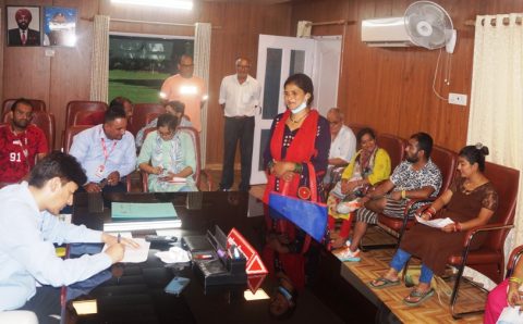 जनता दरबार में सर्वाधिक जमीन से जुड़े धोखाधड़ी के मामले पहुंचे भू मफ़िआओ में मचा हड़कंप