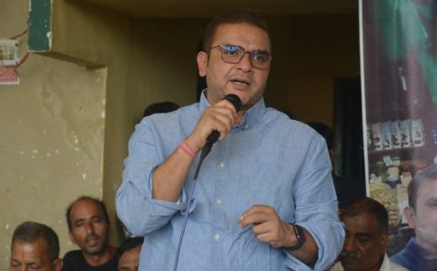 कांग्रेस की मंहगाई चर्चा “चौपाल” सुमित ने केंद्र सरकार की नीतिपरक योजनाओं पर सवाल खड़े किए…देखे VIDEO
