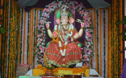 विसर्जन शोभायात्रा निकली धूमधाम से गणपति बप्पा मोरया के जय घोष से गुंज्यमनाय हुआ महानगर हल्द्वानी