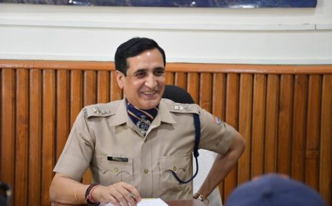 मौसम अलर्ट SSP Nainital ने सभी थाना प्रभारियों को दिए आपदा उपकरणों के साथ अलर्ट रहने के निर्देश।