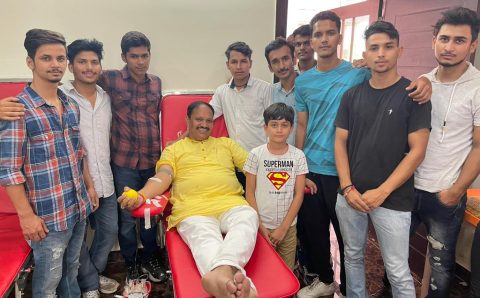 प्रधानमंत्री के जन्म दिन पखवाड़ा के तहत इकपर्णिका लाइब्रेरी में 96 युवाओ ने शिविर में किया रक्तदान…देखे VIDEO