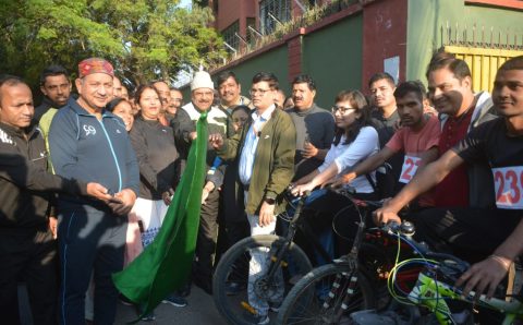 साईकिल रैली एवं रन फॉर यूनिटी (राष्ट्रीय एकता दिवस) खिलाडियों को हरी झडी दिखा कर कार्यक्रम का किया शुभारम्भ