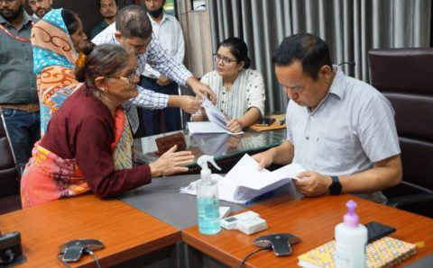 कैम्प कार्यालय हल्द्वानी में फसल नुकसान भूकटाव पेंशन आपदा ग्रस्त क्षेत्र घोषित करने व आर्थिक सहायता सम्बन्धित सैकडों शिकायतें दर्ज