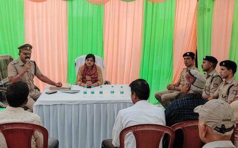 त्यौहारों पर सिटी मजिस्ट्रेट हल्द्वानी की अध्यक्षता में सुरक्षा को लेकर काठगोदाम क्षेत्र के स्थानीय व्यापारियों एवं गणमान्य व्यक्तियों के साथ जनगोष्ठी