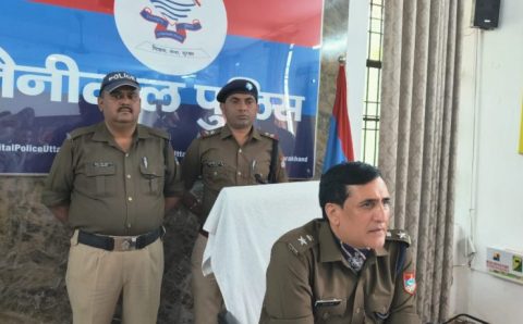 मोटर बाईण्डिंग का कार्य रास नहीं आया स्मैक तस्करी कारोबार अपनाया पुलिस ने सलाखों के पीछे पहुँचाया…देखे VIDEO