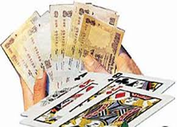 नैनीताल पुलिस ने 03 जुवारियाें को 52 पत्ते व कुल नगदी ₹42545 के साथ किया गिरफ्तार