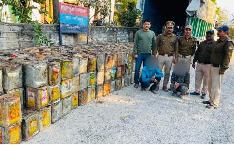 645 टिन अवैध लीसे के साथ 02 तस्करो पर भतरौजखान पुलिस का शिकंजा पहुँचाया सलाखों के पीछे