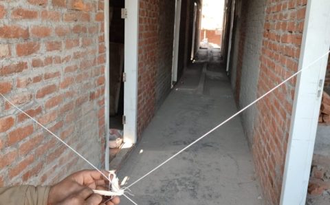 बिना मानचित्र स्वीकृत के नजूल भूमी पर अवैध निर्माण को प्राधिकरण ने किया सील