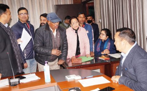 कैम्प कार्यालय जनता दरबार में फरियादियों की 59 शिकायतें दर्ज डीएम ने समयावधि में निस्तारित करने के दिए निर्देश>>देखे VIDEO