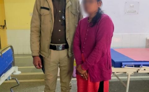 आईजी कुमाऊँ एवम एसएसपी नैनीताल ने दिया इनाम जांबाज जवान ने दिया महिला को जीवन दान..