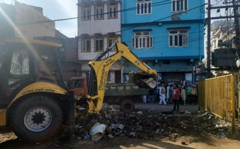 गर्जी जेसीबी बनभूलपुरा फिर एक बार धवस्तिकरण की हुई बड़ी कार्यवाही