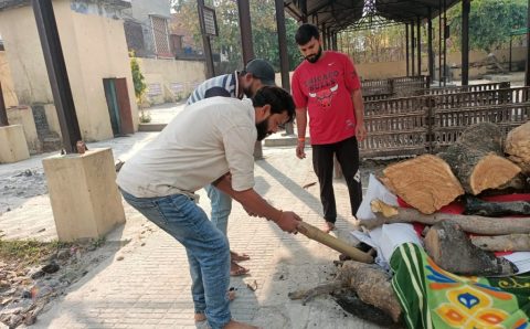 रवि रोटी बैंक द्वारा लावारिस शव का विधिवत रीति रिवाजों से कराया अंतिम संस्कार