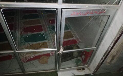 नजुल भूमि मे निर्मित भवन बसमेंट के 2 हालो मे मस्ज़िद का संचालन नगर मजिस्ट्रेट ऋचा सिंह ने किया सील