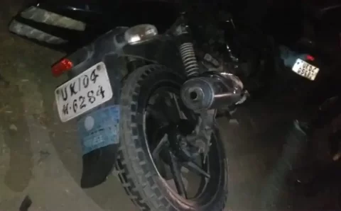 NH हल्द्वानी- लालकुआं पर दो बाइकों की जबरदस्त भिड़ंत एक की मौत दूसरे की हालत नाजुक