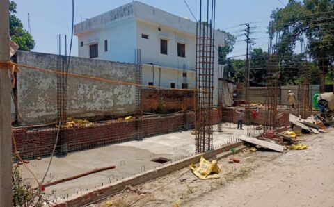 मानचित्र् आवासीय 3 दुकानों का निर्माण किये जाने पर सील बंद किया