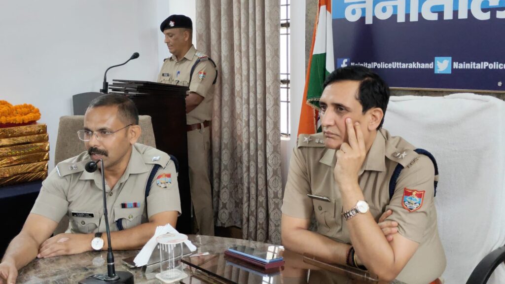 उत्तराखंड पुलिस के जनपद नैनीताल से 06 पुलिसकर्मी हुए सेवानिवृत्त