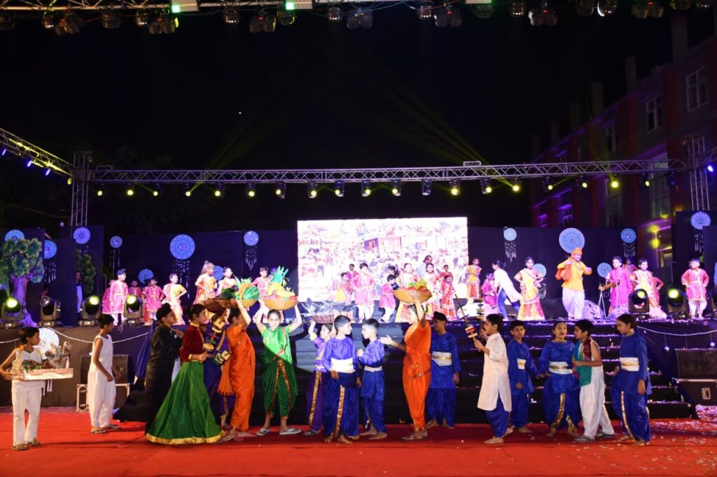 दीक्षान्त इन्टरनेशनल स्कूल में रंगारंग सांस्कृतिक कार्यक्रमों के साथ मनाया गया स्कूल का वार्षिक समारोह ‘कथानक- 2023′