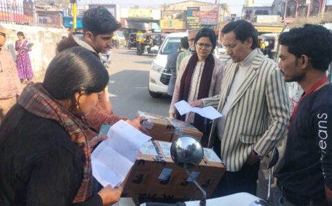 मंगल सेल्स के बड़ी संख्या में पकड़े मोबाइल कोई बड़ी कार्यवाही ?