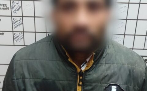 चैकिंग/गस्त के दौरान नूरी मस्जिद इंदिरानगर निवासी नईम पुत्र रहीम 20 अवैध नशीले इंजेक्शन के साथ गिरफ्तार