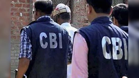 सीबीआई के चुंगल 20 हजार रिश्वत लेने में काठगोदाम के दरोगा हरिश्चंद्र मीणा व लालकुआं रेलकर्मी जसवीर सिंह हिरासत में