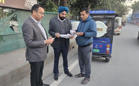 परिवहन विभाग व प्रशासन की संयुक्त कार्रवाई 42 के चालान ऑटो, ई रिक्शा व भार वाहन सहित 03 वाहन सीज