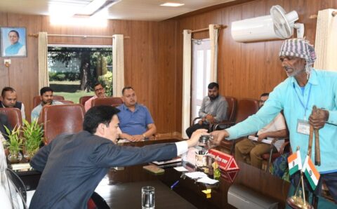 एजेन्सी द्वारा ऑरिजनल पार्ट्स निकाल डुप्लीकेट डाले आयुक्त ने 10 हजार की धनराशि वापस दिलाई