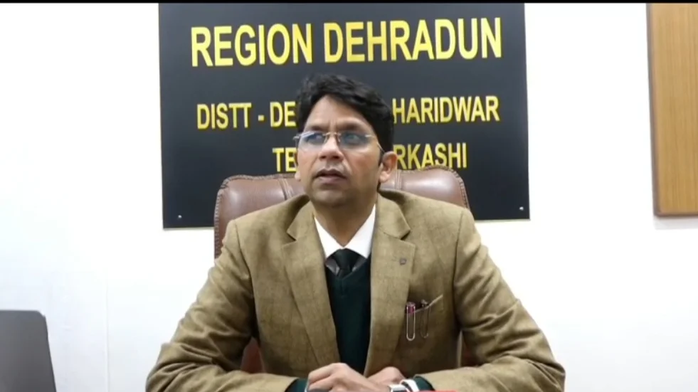 टैक्सी बाइक संचालन के नाम पर चल रहे फर्जीवाड़े का खुलासा 16 का पंजीकरण ही नहीं दो स्कूटरों पर एक ही नंबर प्लेट – RTO