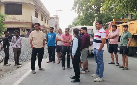 कोलटैक्स तिराहा, काठगोदम में कुछ अतिक्रमणकारी संरचनाओं को JCB की सहायता से हटाया गया-VIDEO