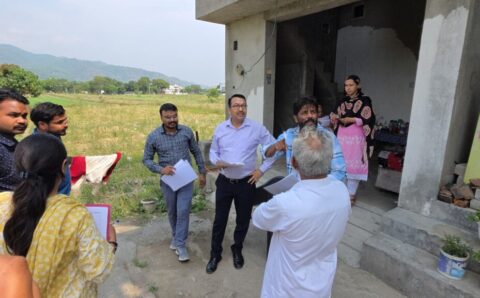 धामी द्वारा दिए गए निर्देशों पर रामनगर क्षेत्र में एपी बाजपेई के नेतृत्व में 19 प्लाटों का सत्यापन किया गया,,,,VIDEO